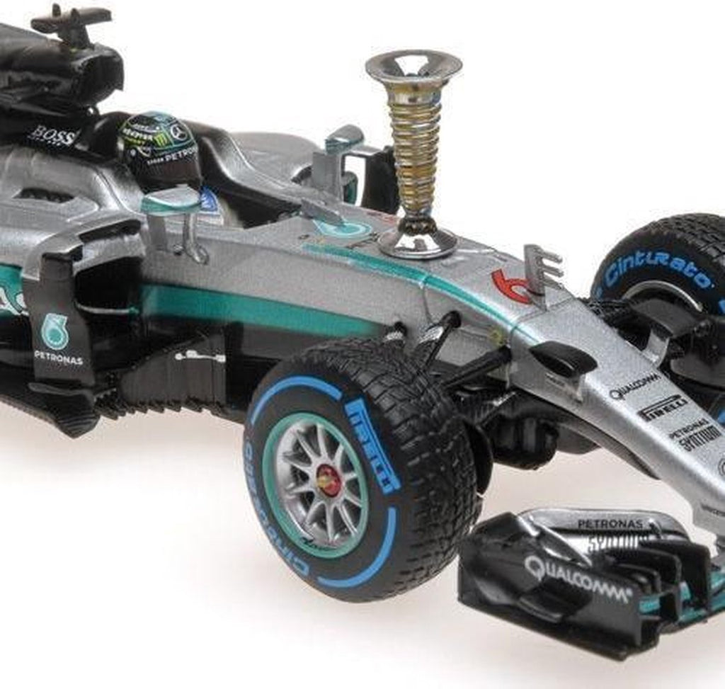 Mercedes AMG Petronas F1 W07 Hybrid Sindelfingen Demonstration Run 2016 N. Rosberg [1:43]