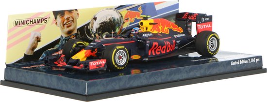 Red Bull Racing RB12 Winner Spanish GP 2016 M. Verstappen - 1:43