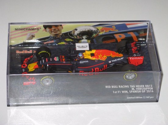 Red Bull Racing RB12 Winner Spanish GP 2016 M. Verstappen - 1:43