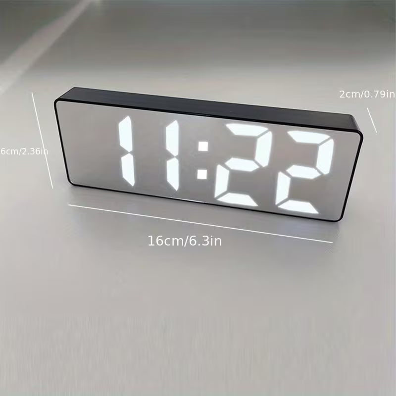 Modern LED SmartClock – Digitale Wekker met Temperatuur & Helderheidsregeling