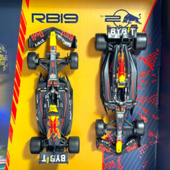 Red Bull Racing F1 4x World Champion Set M. Verstappen - 1:43