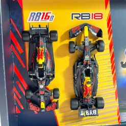 Red Bull Racing F1 4x World Champion Set M. Verstappen - 1:43